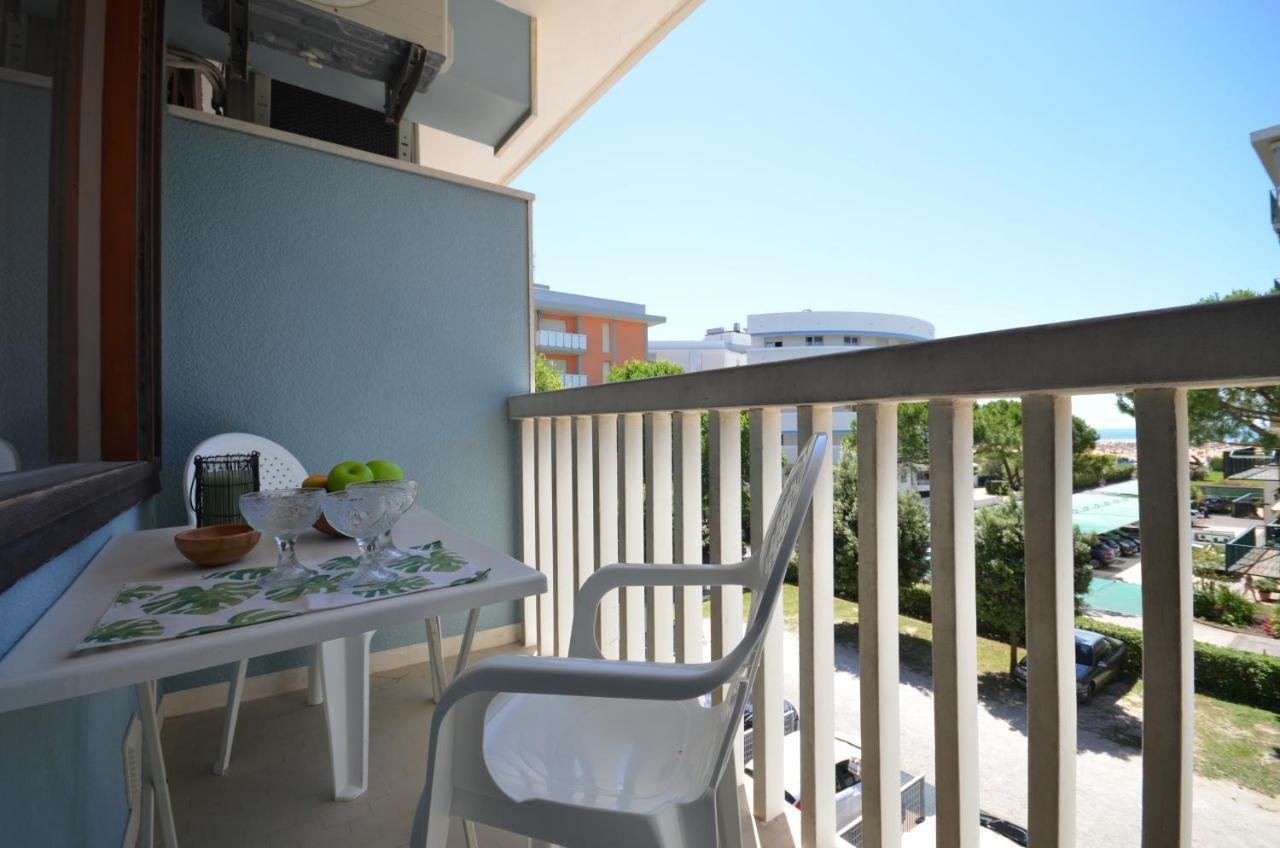 Appartamenti Bristol Bibione Exteriör bild